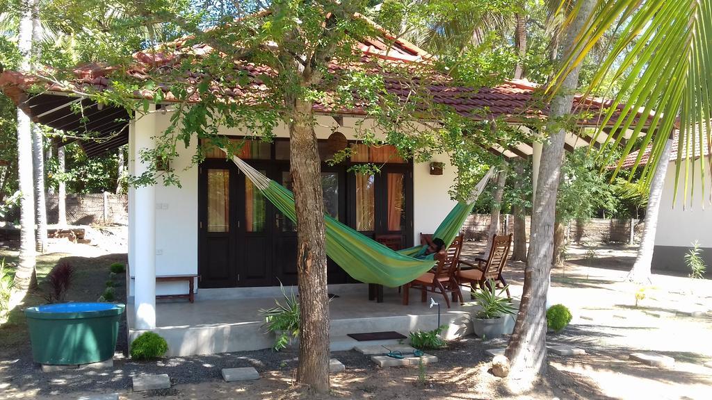 Chillenjoy Cabanas & Restaurant Tangalle Eksteriør billede