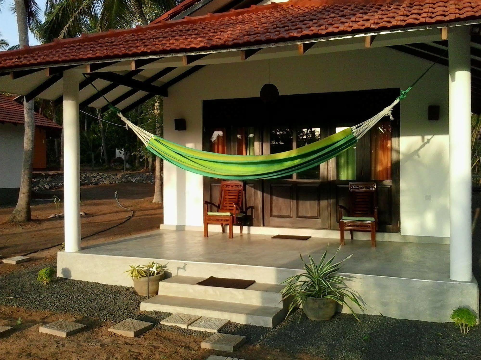 Chillenjoy Cabanas & Restaurant Tangalle Eksteriør billede