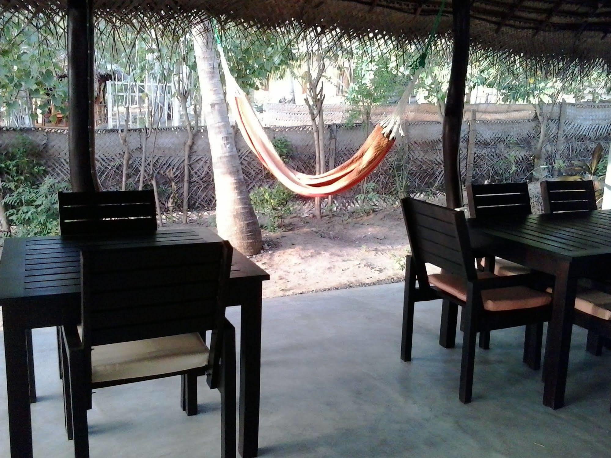 Chillenjoy Cabanas & Restaurant Tangalle Eksteriør billede