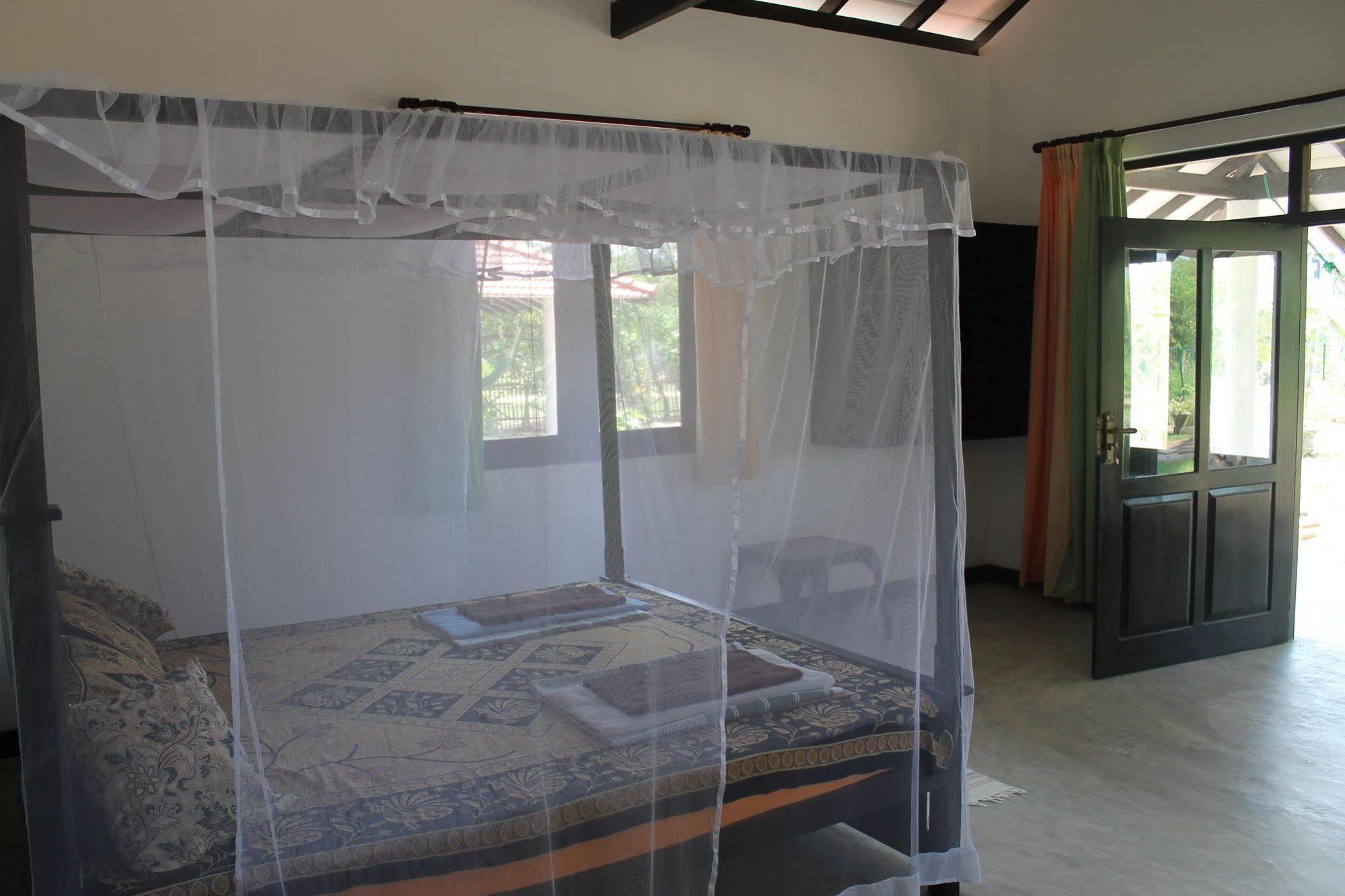 Chillenjoy Cabanas & Restaurant Tangalle Eksteriør billede